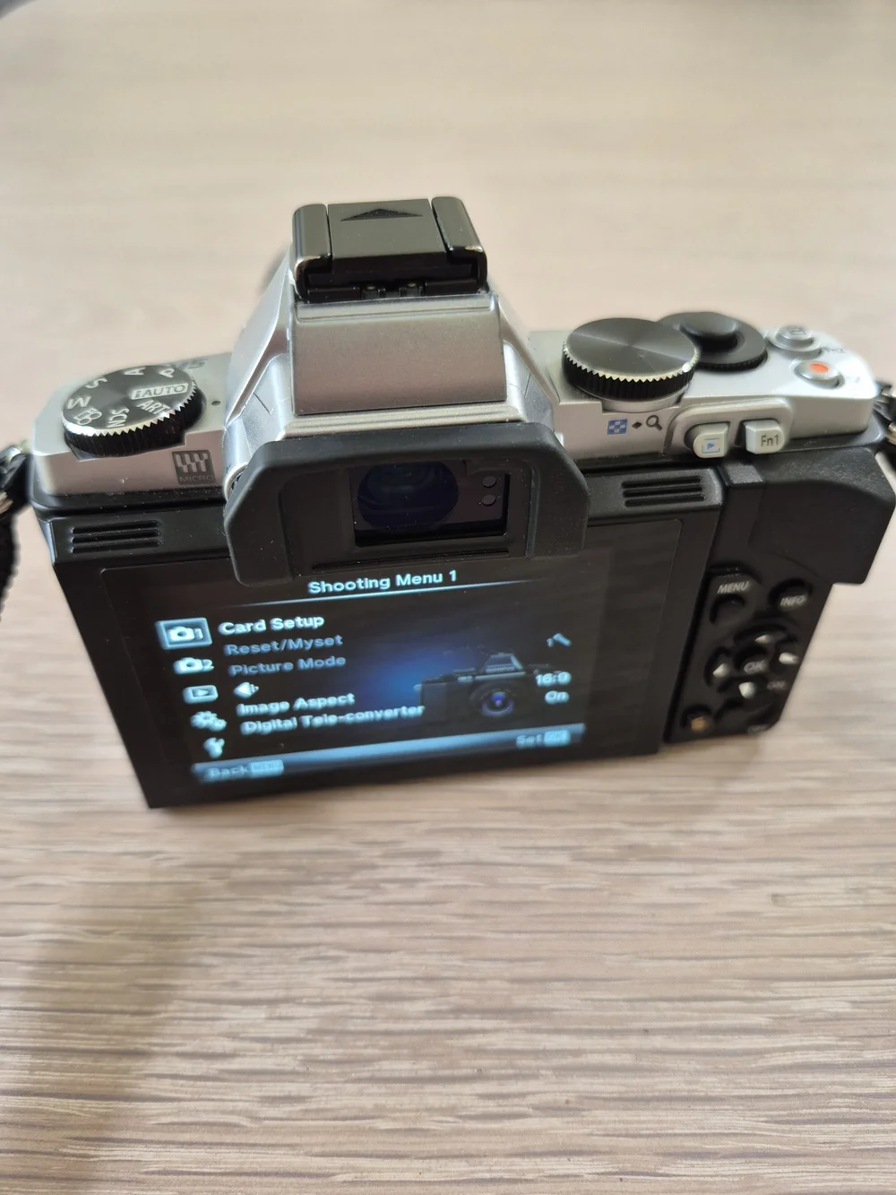 Olympus Om-D E-M5 Mirrorless Camera Kit in Black